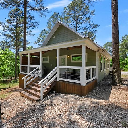 Convenient Romantic Hot Tub Bbq 3-Night Special! Broken Bow Exterior foto