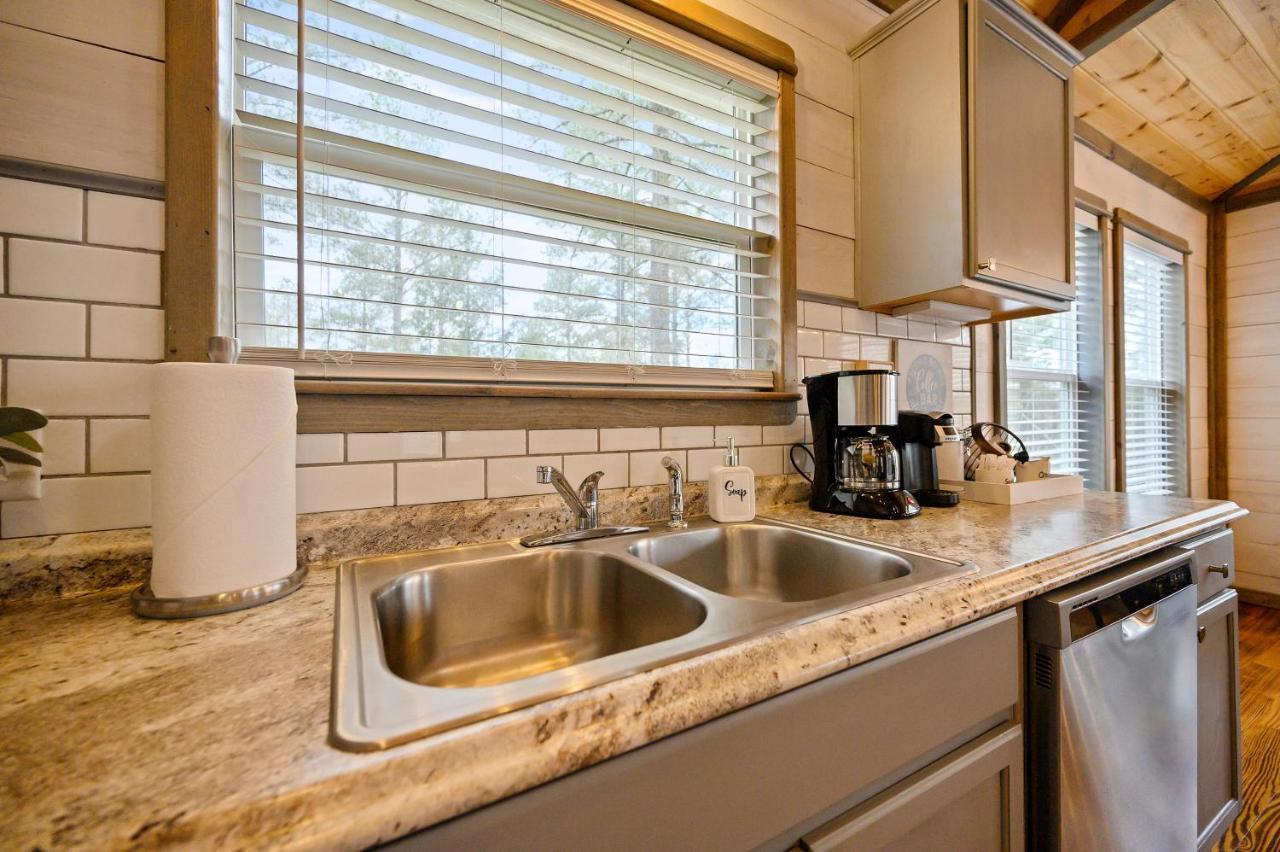 Convenient Romantic Hot Tub Bbq 3-Night Special! Broken Bow Exterior foto