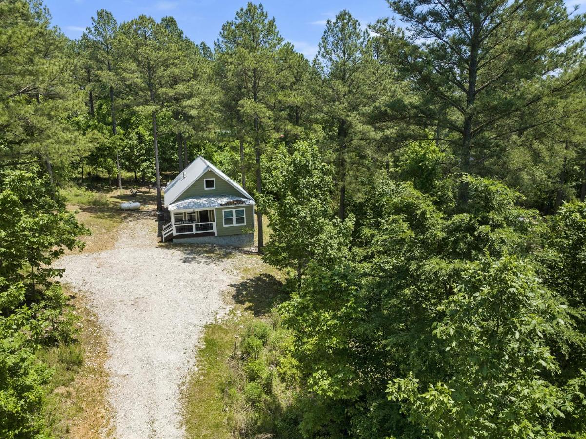 Convenient Romantic Hot Tub Bbq 3-Night Special! Broken Bow Exterior foto
