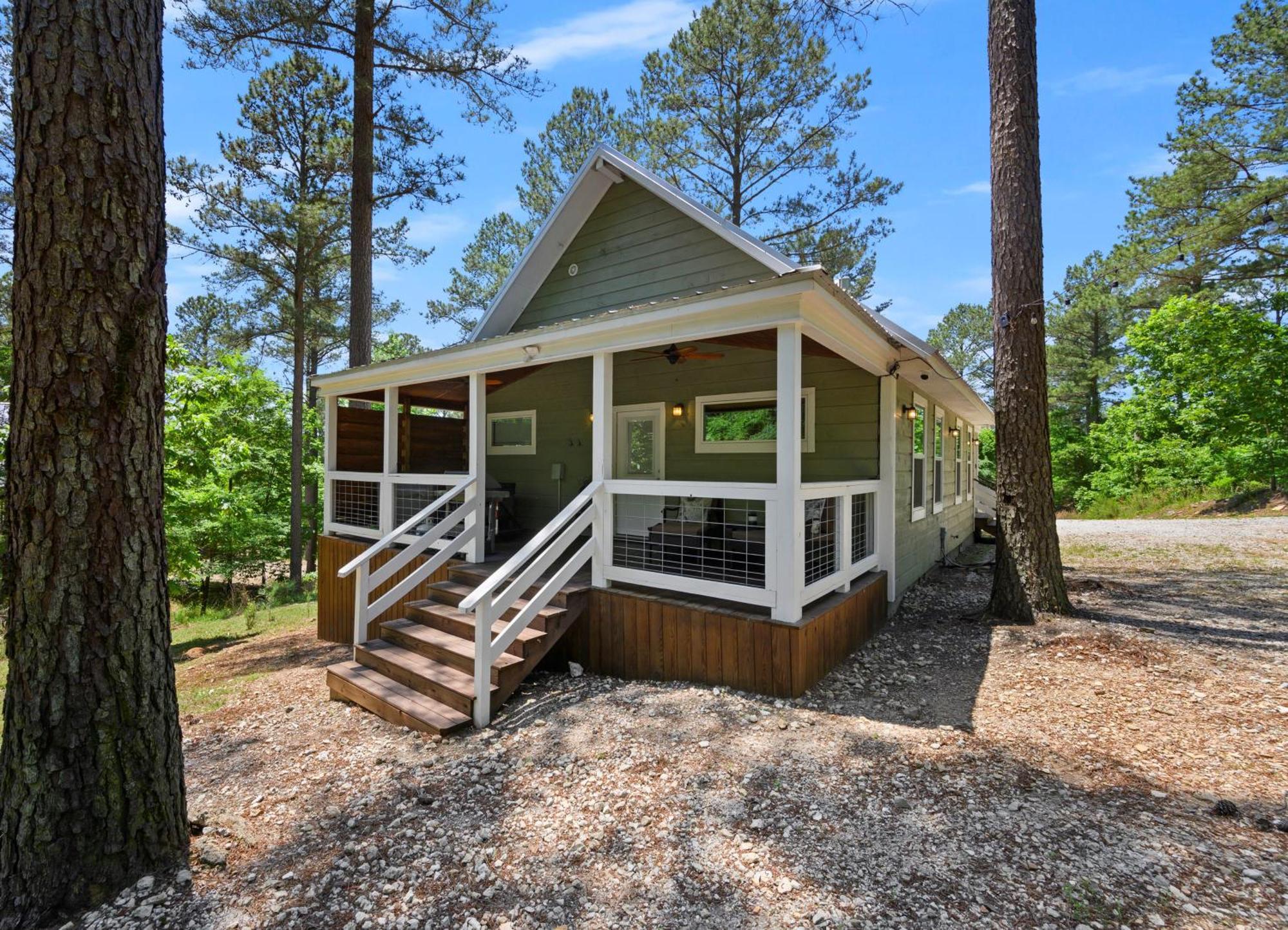 Convenient Romantic Hot Tub Bbq 3-Night Special! Broken Bow Exterior foto
